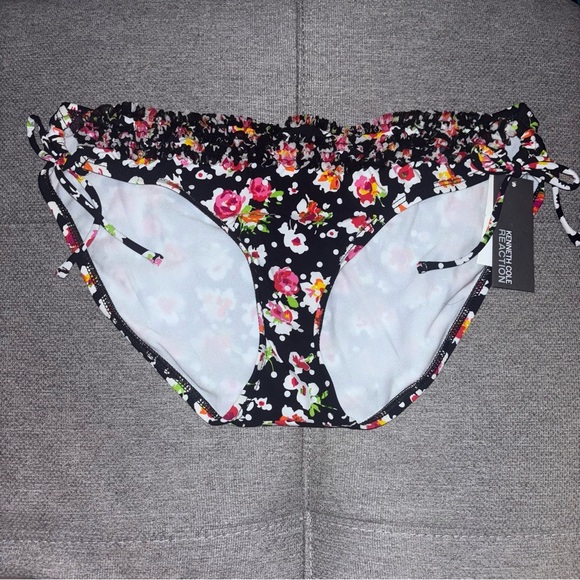 Kenneth Cole: Floral Bikini Bottom - Vibrant Floral Print - Picture 1 of 5